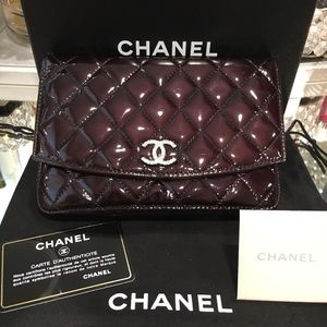 Chanel Classic Patent leather Wallet on Chain